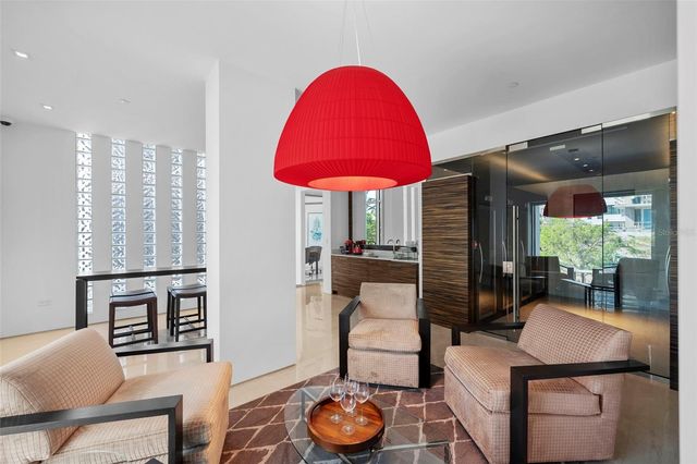 280 GOLDEN GATE POINT 300, Sarasota, FL 34236