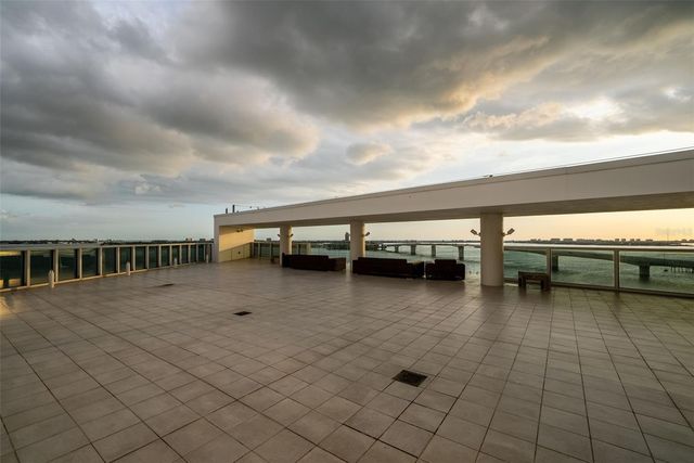 280 GOLDEN GATE POINT 300, Sarasota, FL 34236