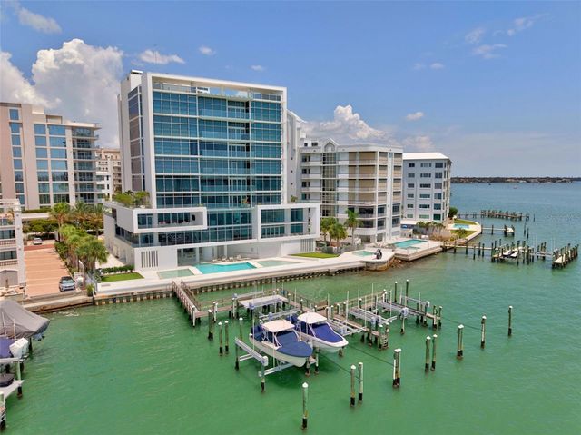 280 GOLDEN GATE POINT 300, Sarasota, FL 34236