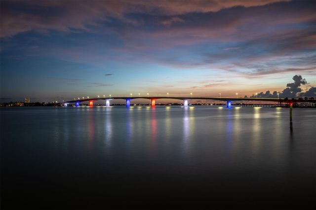 280 GOLDEN GATE POINT 300, Sarasota, FL 34236