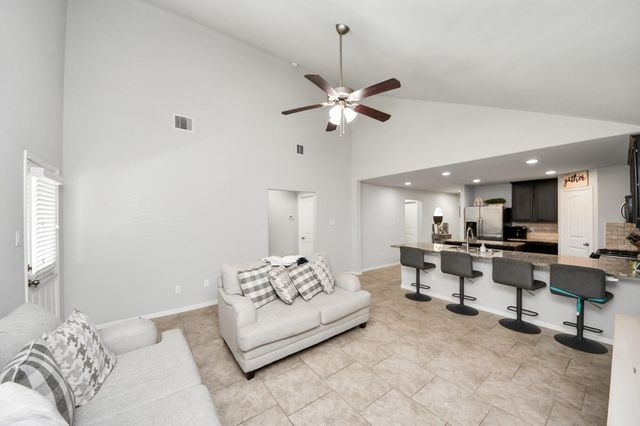 8126 Carillon Way, Rosharon, TX 77583