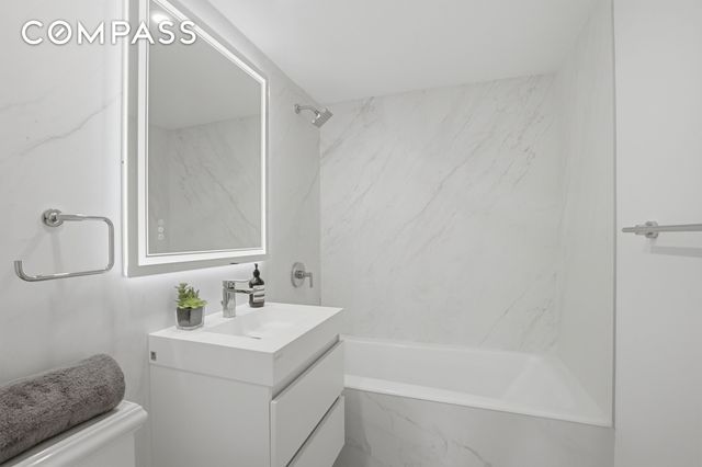 45 Sutton Pl S Apt 12L, New York City, NY 10022