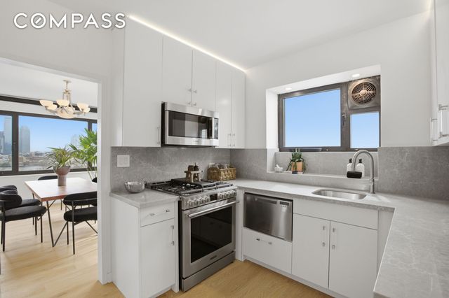 45 Sutton Pl S Apt 12L, New York City, NY 10022