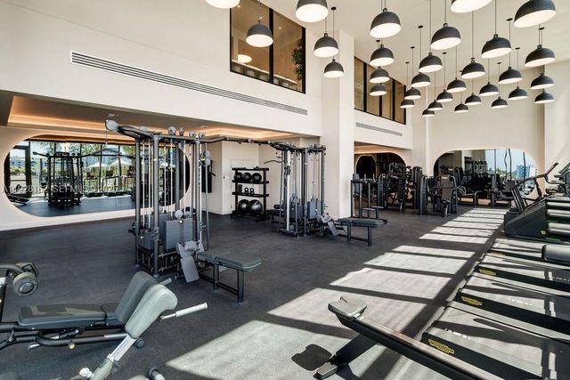 580 72nd St 1608, Miami Beach, FL 33141