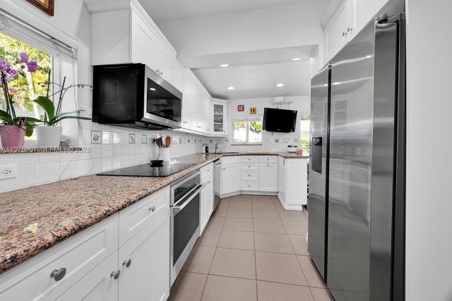 1005 Columbus Blvd, Coral Gables, FL 33134