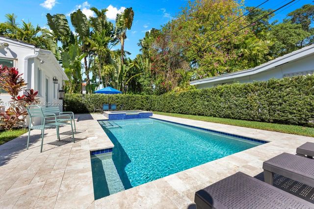 1005 Columbus Blvd, Coral Gables, FL 33134