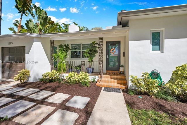 1005 Columbus Blvd, Coral Gables, FL 33134