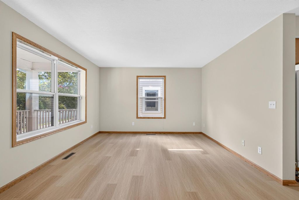 607 1st Avenue NW, Osseo, MN 55369 — photo 2