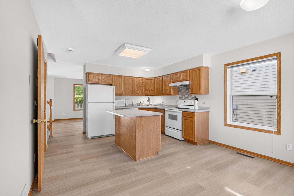 607 1st Avenue NW, Osseo, MN 55369 — photo 3