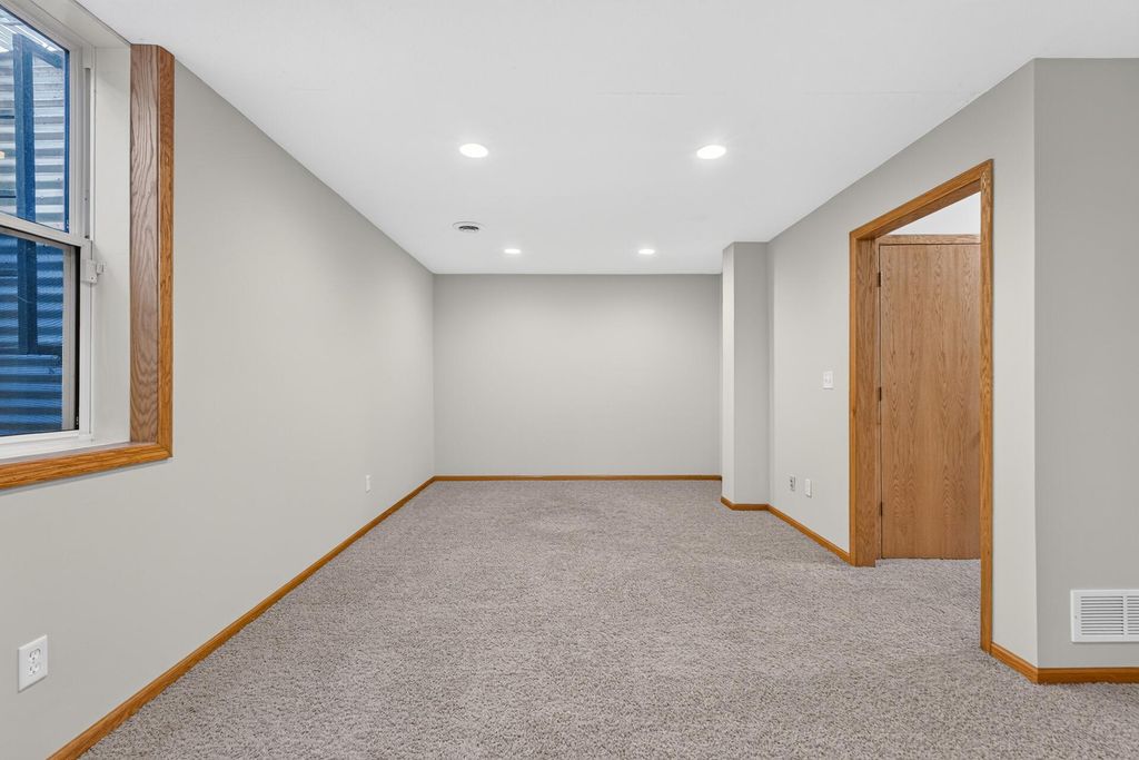 607 1st Avenue NW, Osseo, MN 55369 — photo 4