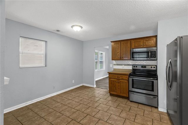 6011 Freeman Avenue, Kansas City, KS 66102