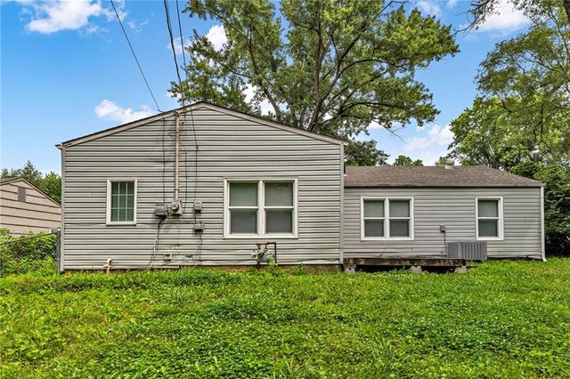 6011 Freeman Avenue, Kansas City, KS 66102