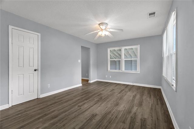 6011 Freeman Avenue, Kansas City, KS 66102