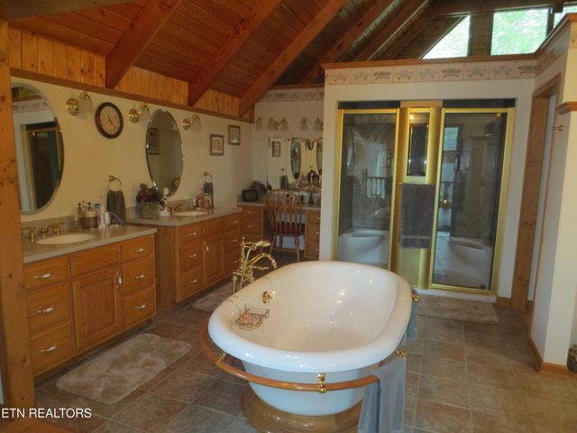 1536 Turkey Creek Road, Tellico Plains, TN 37385