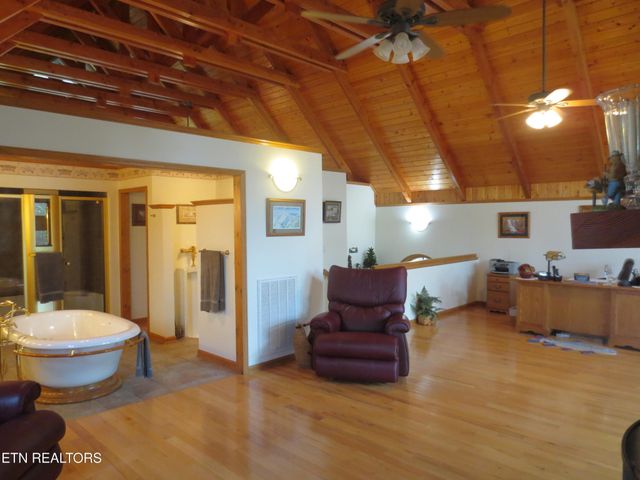 1536 Turkey Creek Road, Tellico Plains, TN 37385