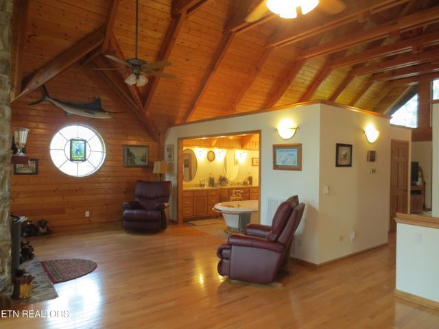 1536 Turkey Creek Road, Tellico Plains, TN 37385