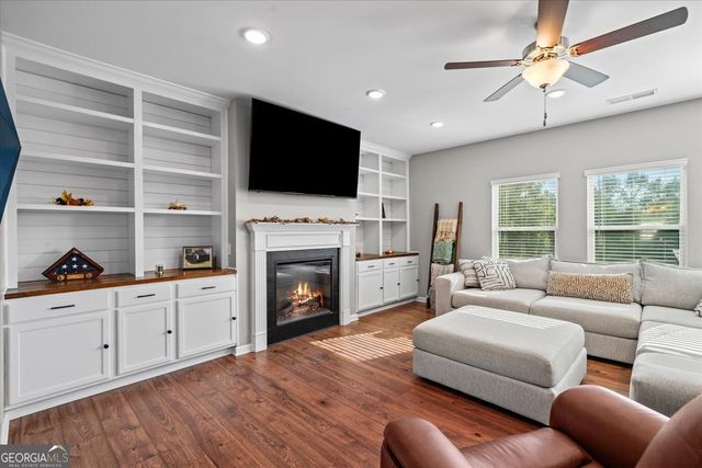 60 Woody Way NW, Adairsville, GA 30103