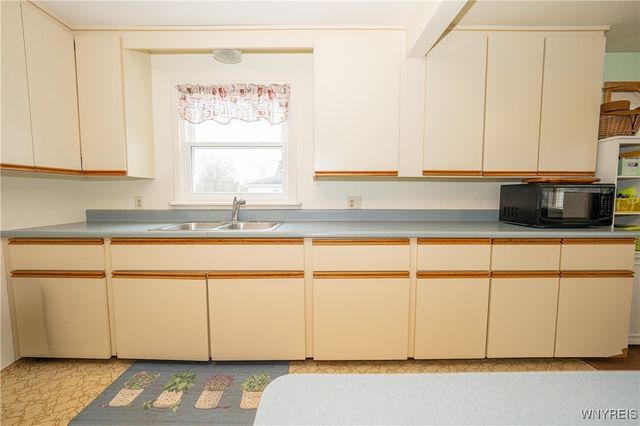 7310 Hickory Drive, Boston, NY 14075