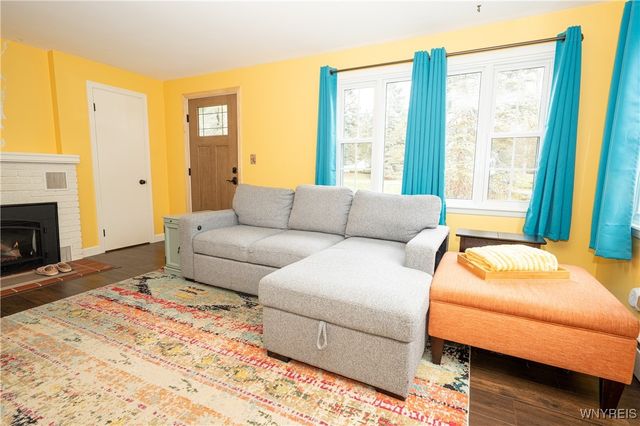 7310 Hickory Drive, Boston, NY 14075