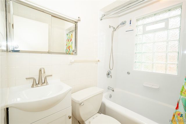 7310 Hickory Drive, Boston, NY 14075