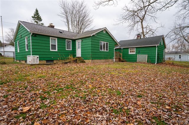 7310 Hickory Drive, Boston, NY 14075