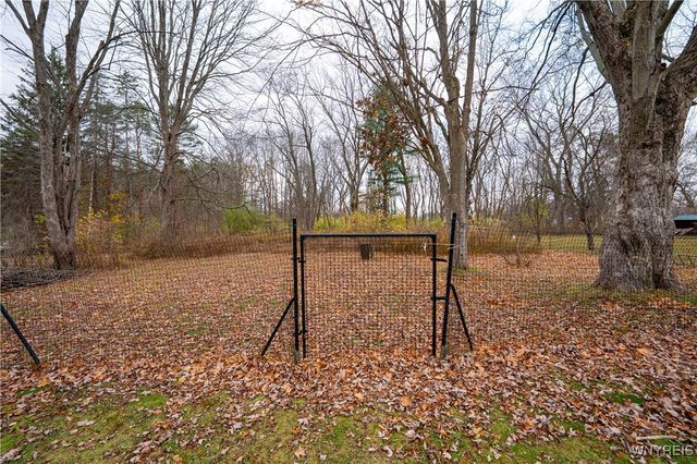 7310 Hickory Drive, Boston, NY 14075