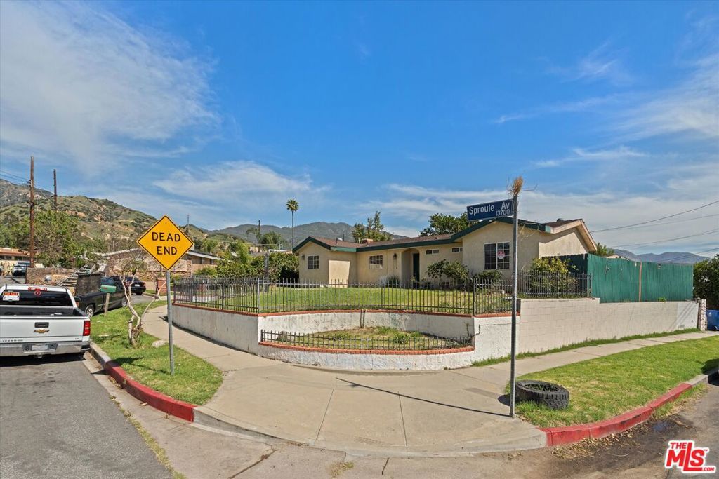 13770 Sproule Avenue, Sylmar, CA 91342 — exterior