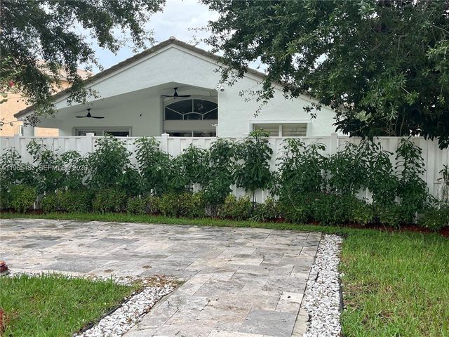 13244 NW 12th St, Pembroke Pines, FL 33028