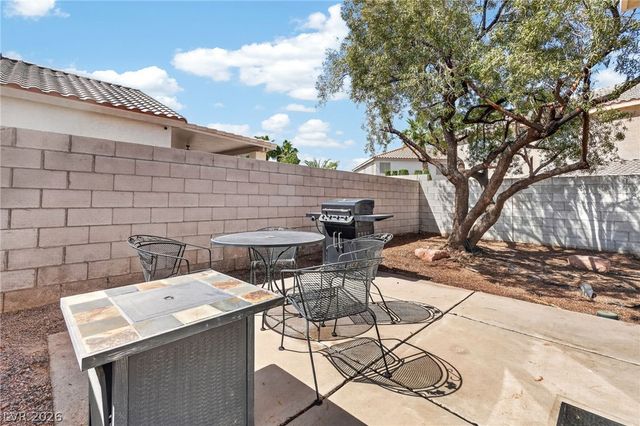 261 Ventana Heights Street, Henderson, NV 89074