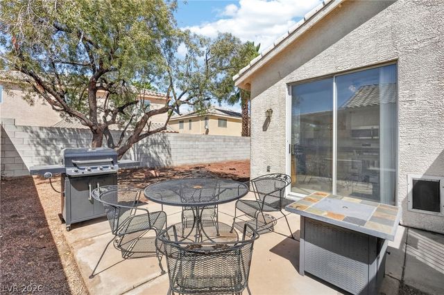 261 Ventana Heights Street, Henderson, NV 89074