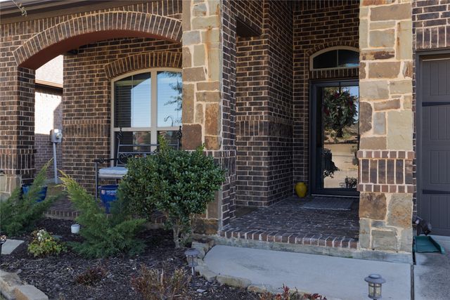 452 Delgany Trail, Fort Worth, TX 76052