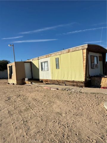 49122 Bedford Dr, Newberry Springs, CA 92365