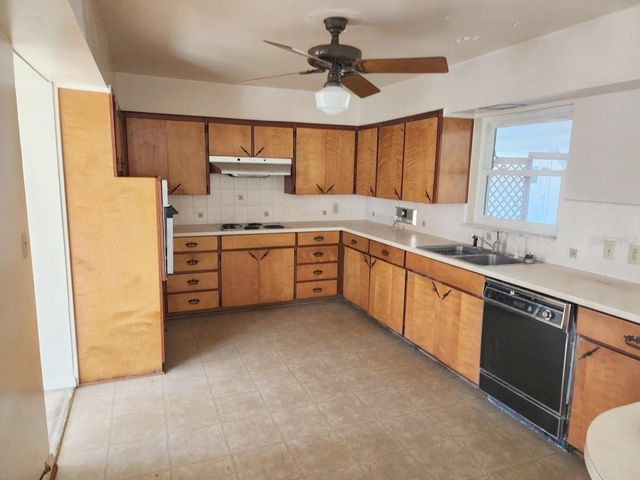 310 NE 7TH AVENUE, Chiefland, FL 32626