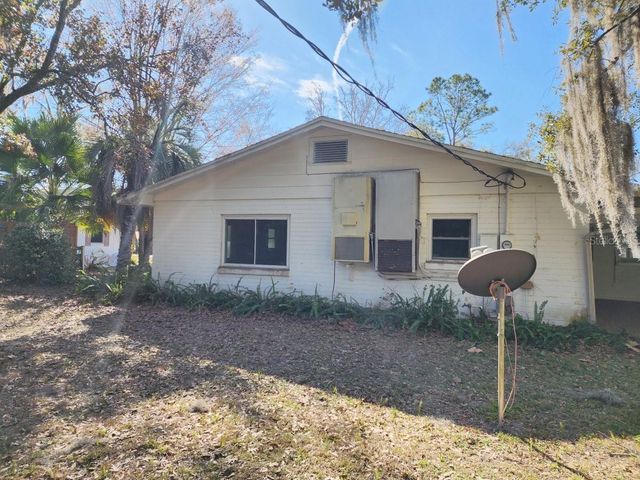 310 NE 7TH AVENUE, Chiefland, FL 32626
