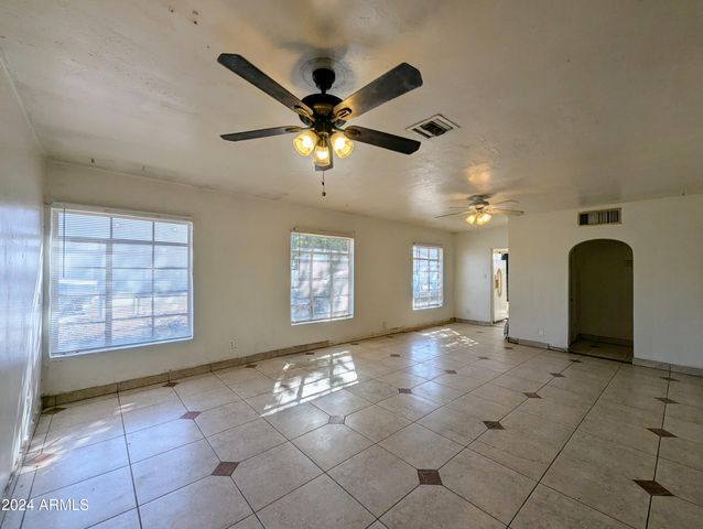 1314 W WHITTON Avenue, Phoenix, AZ 85013