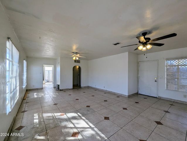 1314 W WHITTON Avenue, Phoenix, AZ 85013