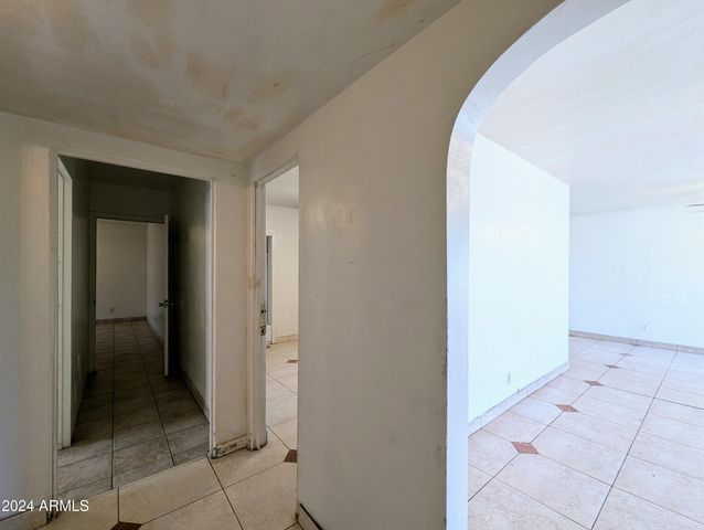 1314 W WHITTON Avenue, Phoenix, AZ 85013