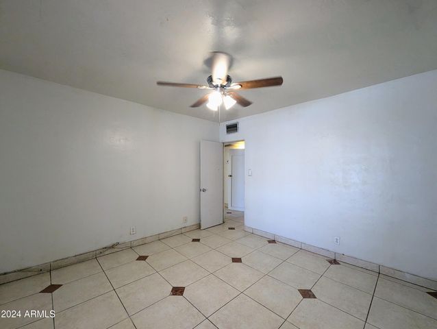 1314 W WHITTON Avenue, Phoenix, AZ 85013