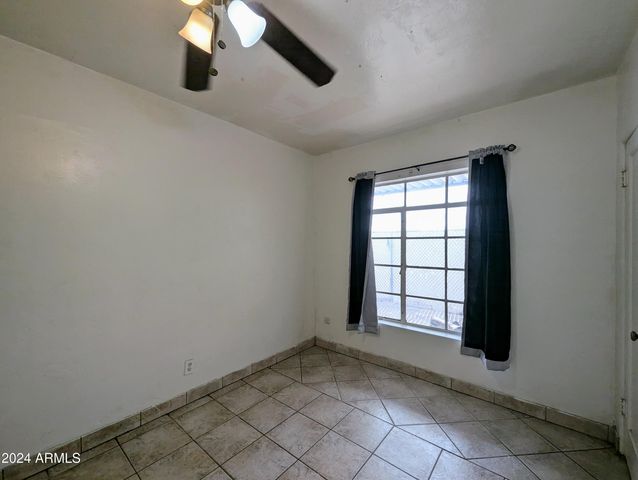 1314 W WHITTON Avenue, Phoenix, AZ 85013