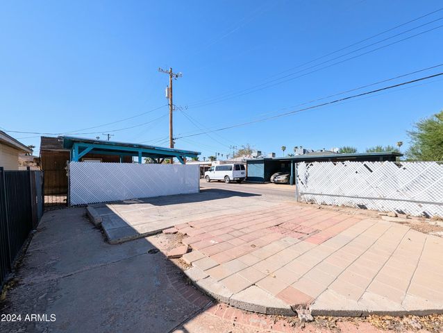 1314 W WHITTON Avenue, Phoenix, AZ 85013