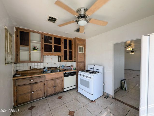 1314 W WHITTON Avenue, Phoenix, AZ 85013