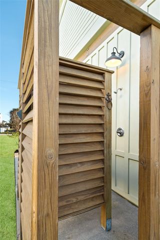 23006 Martes Street, Galveston, TX 77554