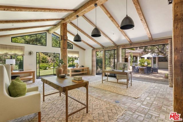 3099 Mandeville Canyon Road, Los Angeles, CA 90049