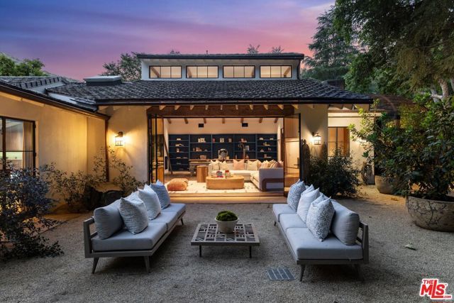 3099 Mandeville Canyon Road, Los Angeles, CA 90049