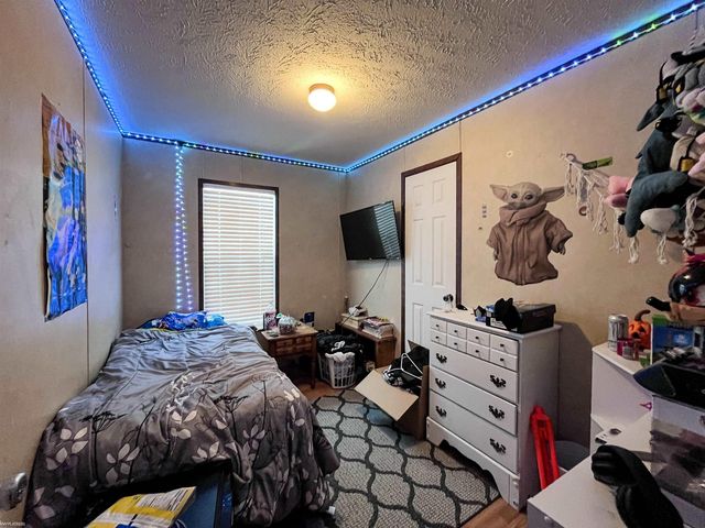 20642 Raleigh Drive, Clinton Twp, MI 48036