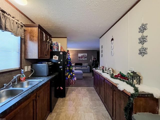 20642 Raleigh Drive, Clinton Twp, MI 48036