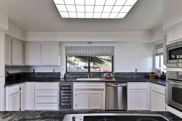1218 Laurel Ln, Murphys, CA 95247
