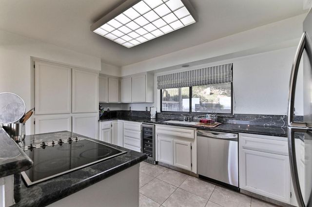 1218 Laurel Ln, Murphys, CA 95247