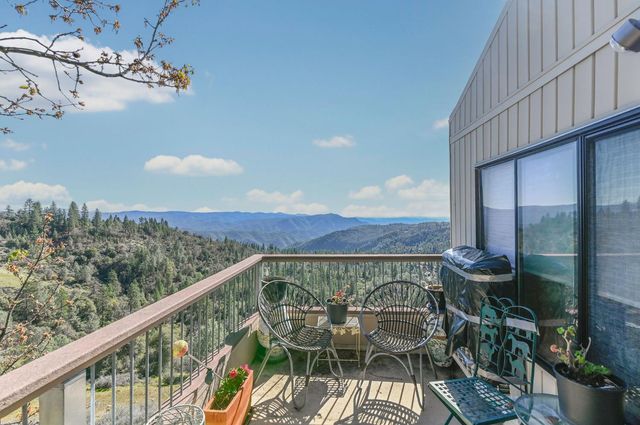 1218 Laurel Ln, Murphys, CA 95247