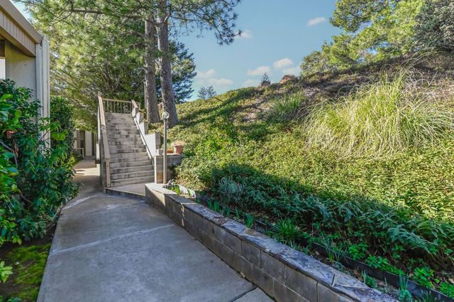 1218 Laurel Ln, Murphys, CA 95247